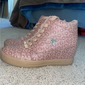 Womens shoes